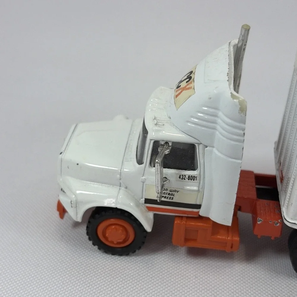 Tonkin - CCX Con-Way Central Express Semi Tractor Double Trailer 1:53 Diecast